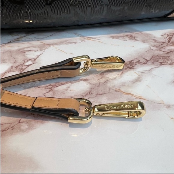 NWT Designer Handbag - Picture 9 of 9